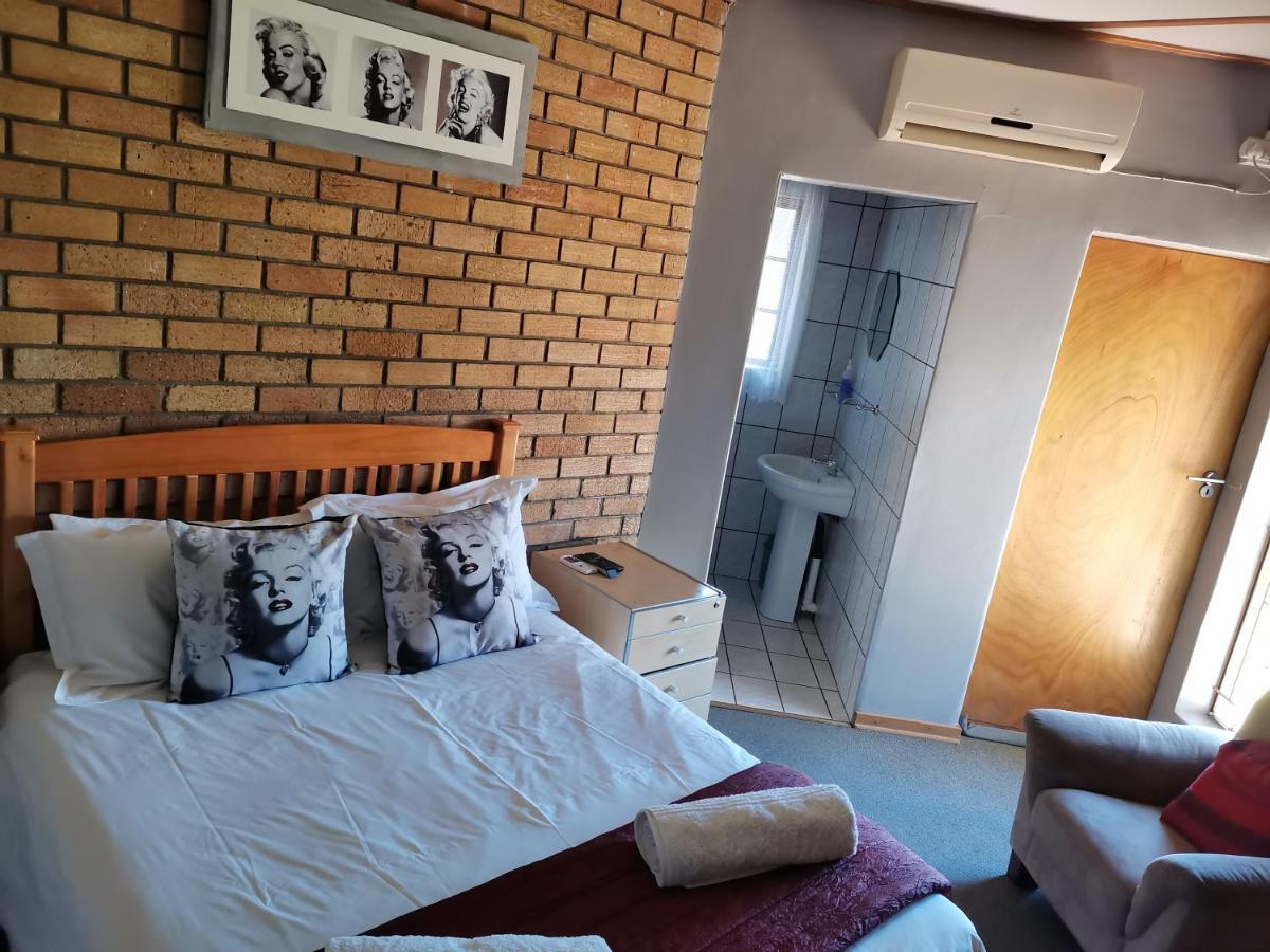 Hotel Neon Moon Welkom Zewnętrze zdjęcie